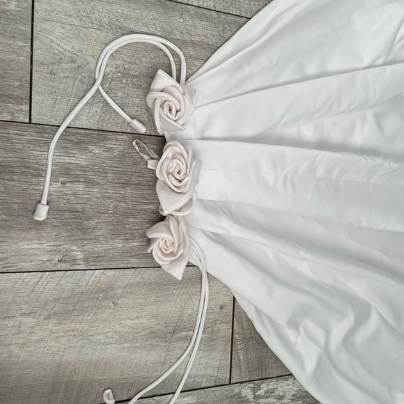 Size 18 white wedding dress. Comes with the train and petticoat. $1200 OBO - Picture 5 of 11